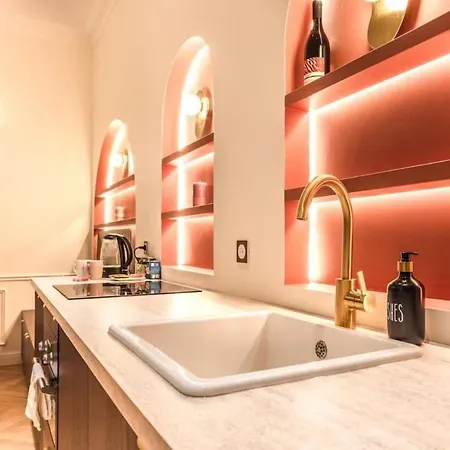 Conciergerie - Stylish And Quiet - 2 Bedrooms With Netflix Apartment